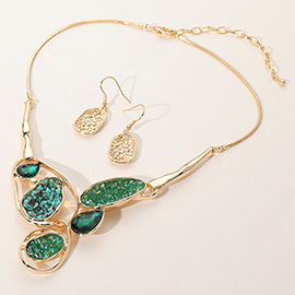 Abstract Stone Faceted Beads Embellished Necklace
