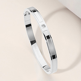 Stainless Steel Stone Pointed Hinged Bangle Bracelet
