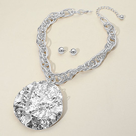 Hammered Metal Pendant Chain Necklace