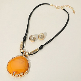 Bold Resin Pendant Faux Leather Thread Necklace