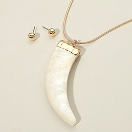 Marbled Resin Horn Pendant Long Necklace