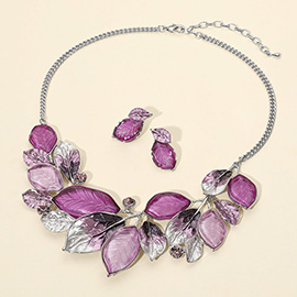 Epoxy Leaf Vine Necklace