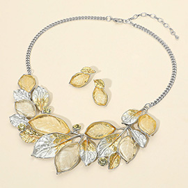 Epoxy Leaf Vine Necklace