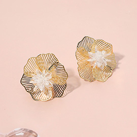 Crystal Centered Elegant Cut Out Flower Stud Earrings