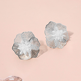 Crystal Centered Elegant Cut Out Flower Stud Earrings