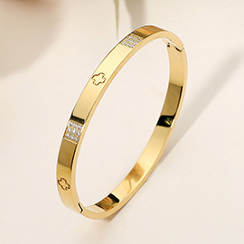 SECRET BOX_Stainless Steel Rhinestone Paved Quatrefoil Engraved Hinged Bangle Bracelet