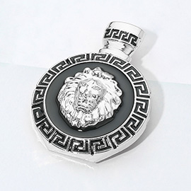 Greek Pattern Rim Round Lion Head Emblem Pim Brooch