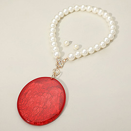 Bold Oval Resin Plate Pendant Accent Chunky Pearl Beaded Statement Necklace