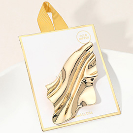 Gold Dipped Modern Fluid Abstract Wave Pin Brooch