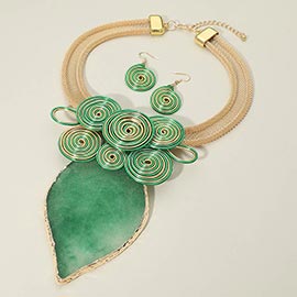 Bold Leaf Wire Spiral Embellished Pendant Accent Mesh Collar Statement Necklace