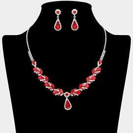 Teardrop Stone Pendant Accent Marquise Flower Stone Cluster Embellished Necklace