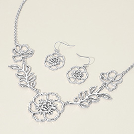Metal Open Floral Vine Necklace