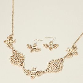 Open Metal Bumble Bee Floral Link Necklace